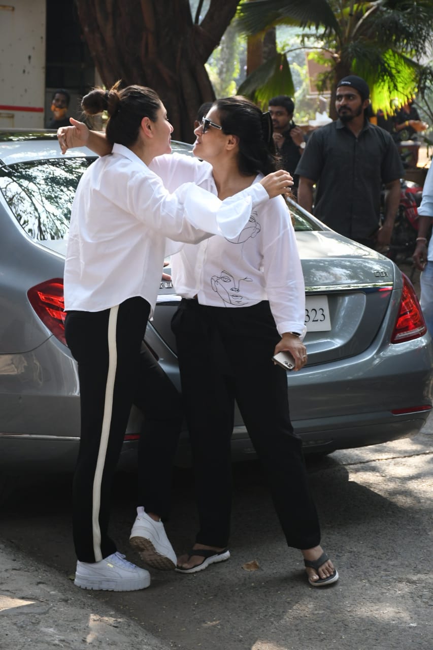 Their conversation could be clearly heard in the pap video