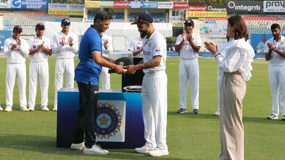 Coach Rahul Dravid hands 100th Test cap to Virat Kohli with wife Anushka Sharma by his side, Watch