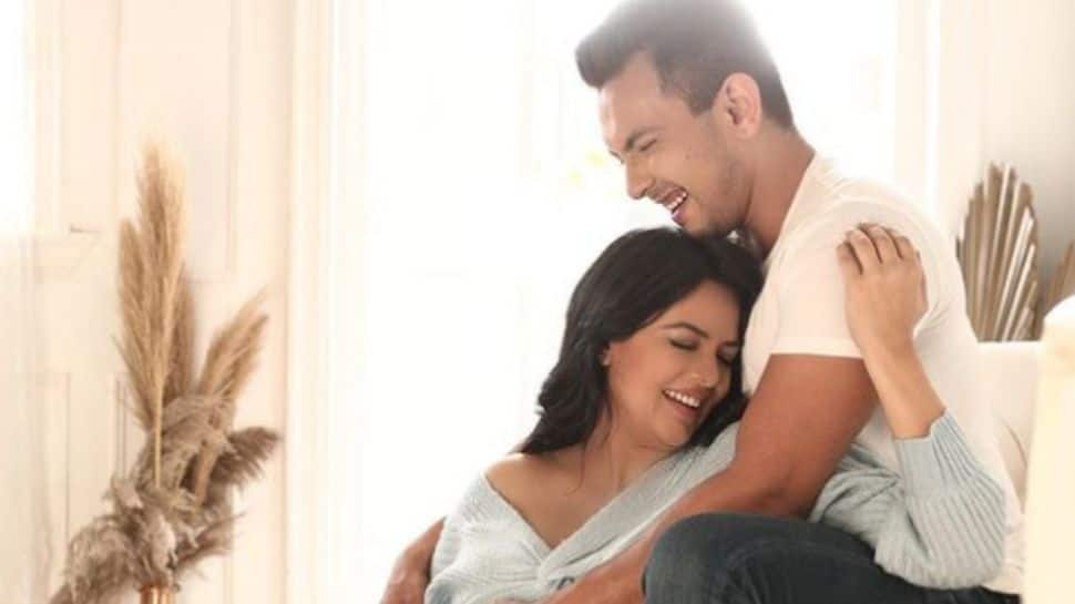 Aditya Narayan-Shweta Agarwal blessed with &#039;beautiful baby girl&#039;, call it &#039;best feeling in the world&#039;