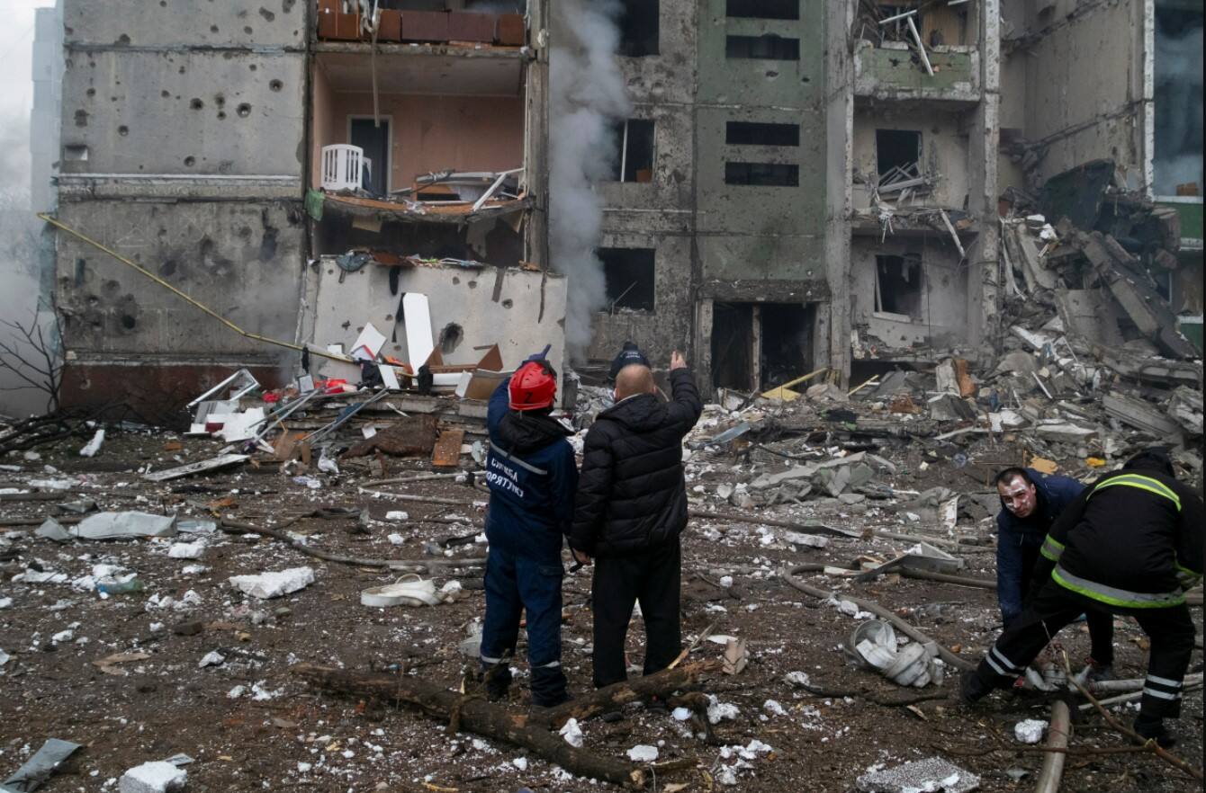 Building damaged in Chernihiv