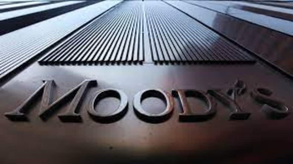 Moody&#039;s cuts Russia rating to Ca on rise in default risk