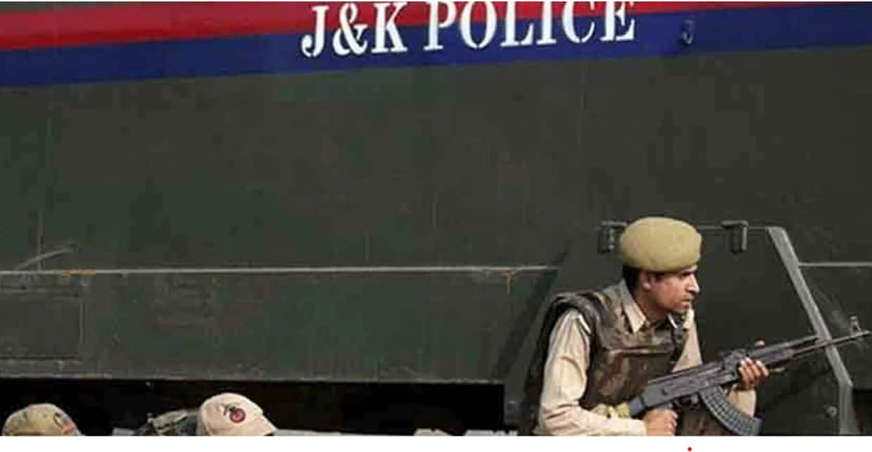 4 Jaish-e-Mohammad associates arrested in J&amp;K&#039;s Awantipora