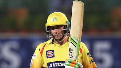 Michael Hussey's 116 sets up CSK total of 240/5