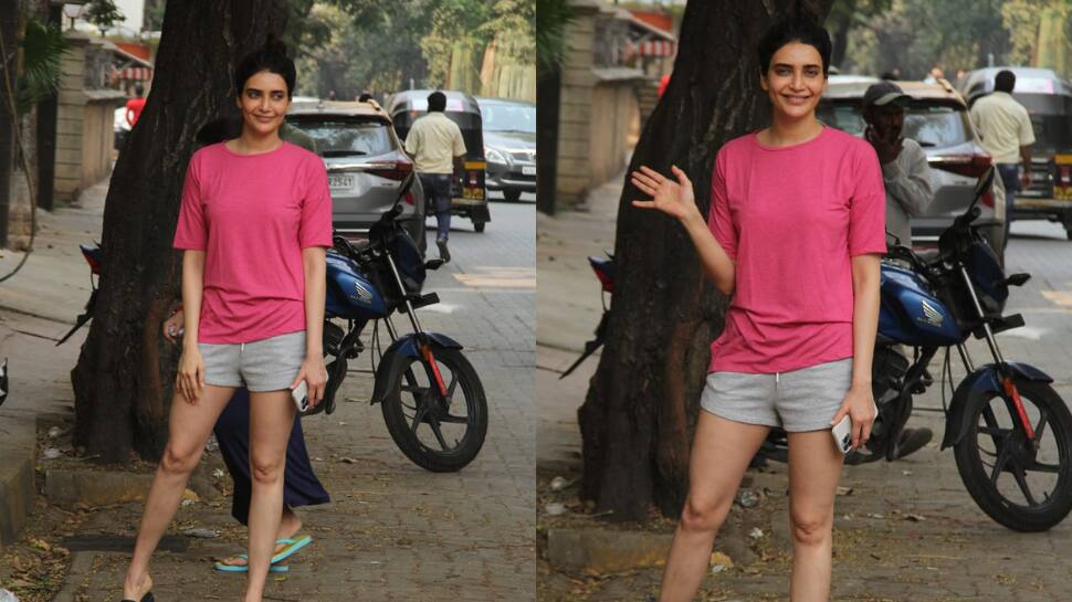 Karishma Tanna spotted in Bandra