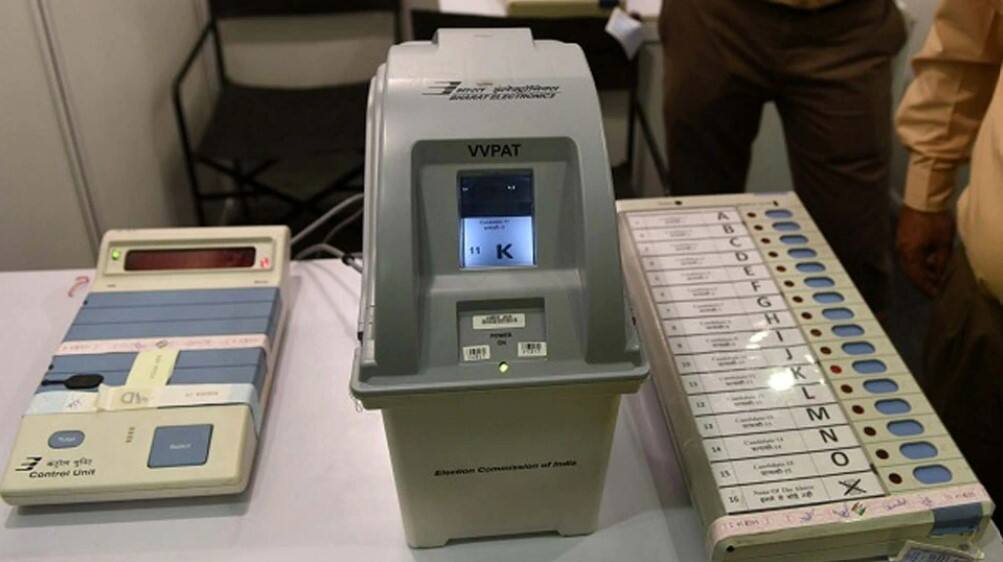 EC acts over Samajwadi Party&#039;s EVM complaints, 3 UP officials removed from poll duty