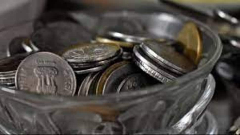 RBI warns people against online buying of old coins, notes : Here’s what you need to know