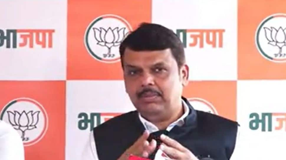 Phone tapping case: Devendra Fadnavis asked to appear before Mumbai Police