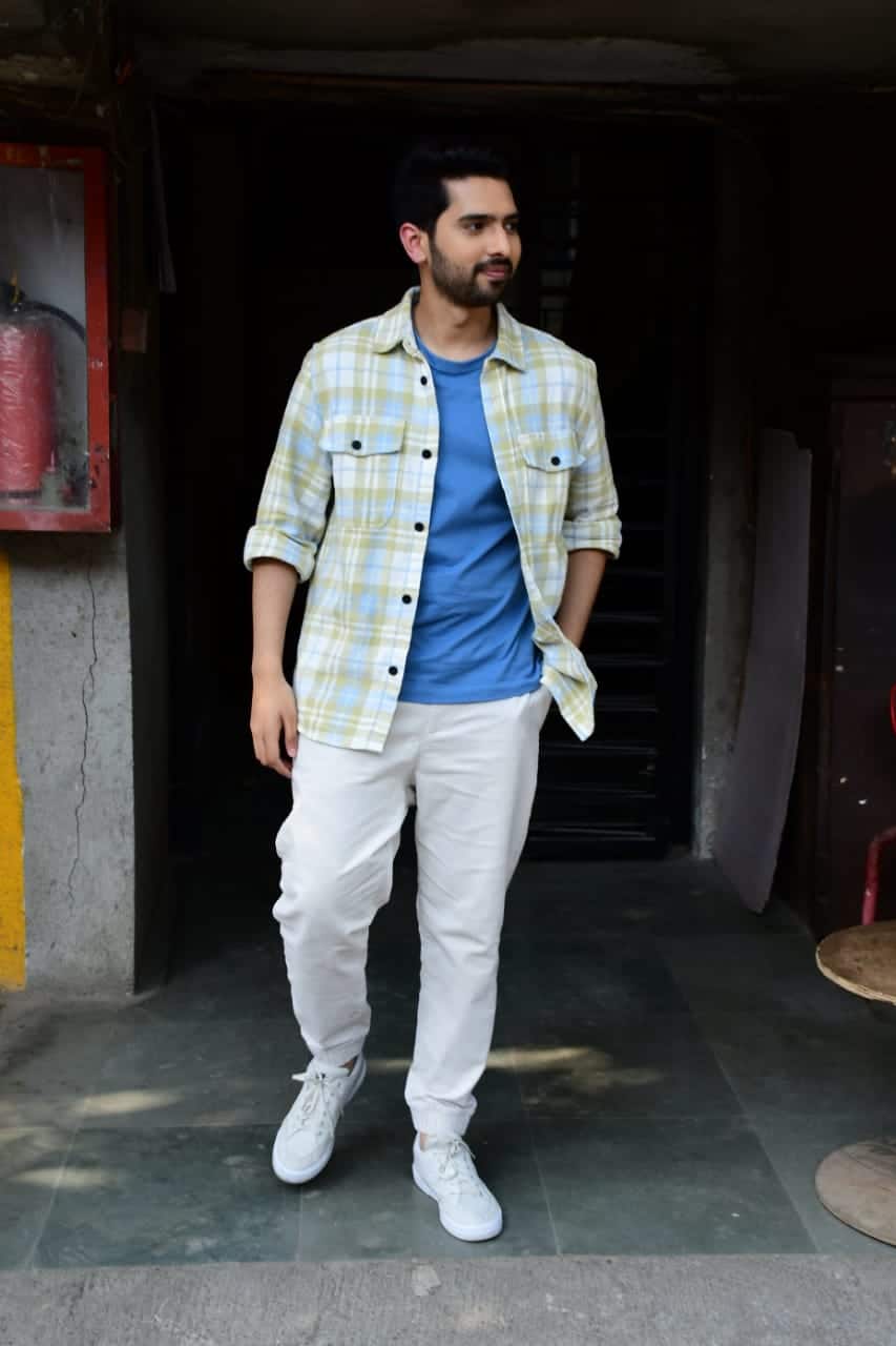 Armaan Malik went for a cool and casual look
