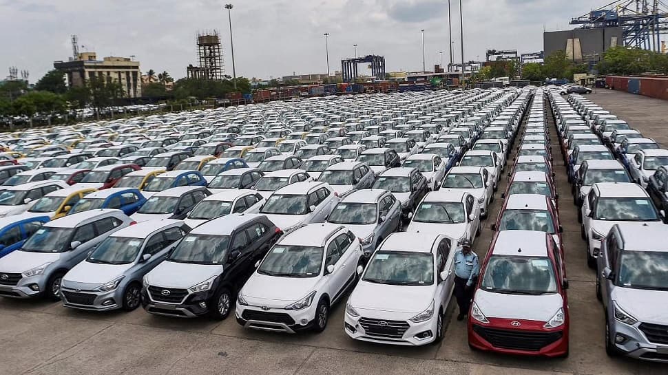 Govt set to hike prices for renewing registration of vehicles older than 15 years from April 1