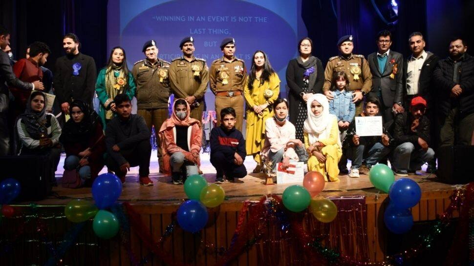 &#039;Choona Hai Asman&#039;: J&amp;K police hosts talent event to encourage Kashmir&#039;s youth