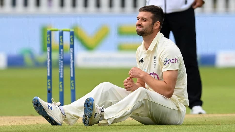 England pacer Mark Wood was bought by Lucknow Super Giants for Rs 7.5 crore. Wood has been ruled out of West Indies tour due to right elbow injury. Now he's in doubt for the IPL 2022 as well. (Source: Twitter)