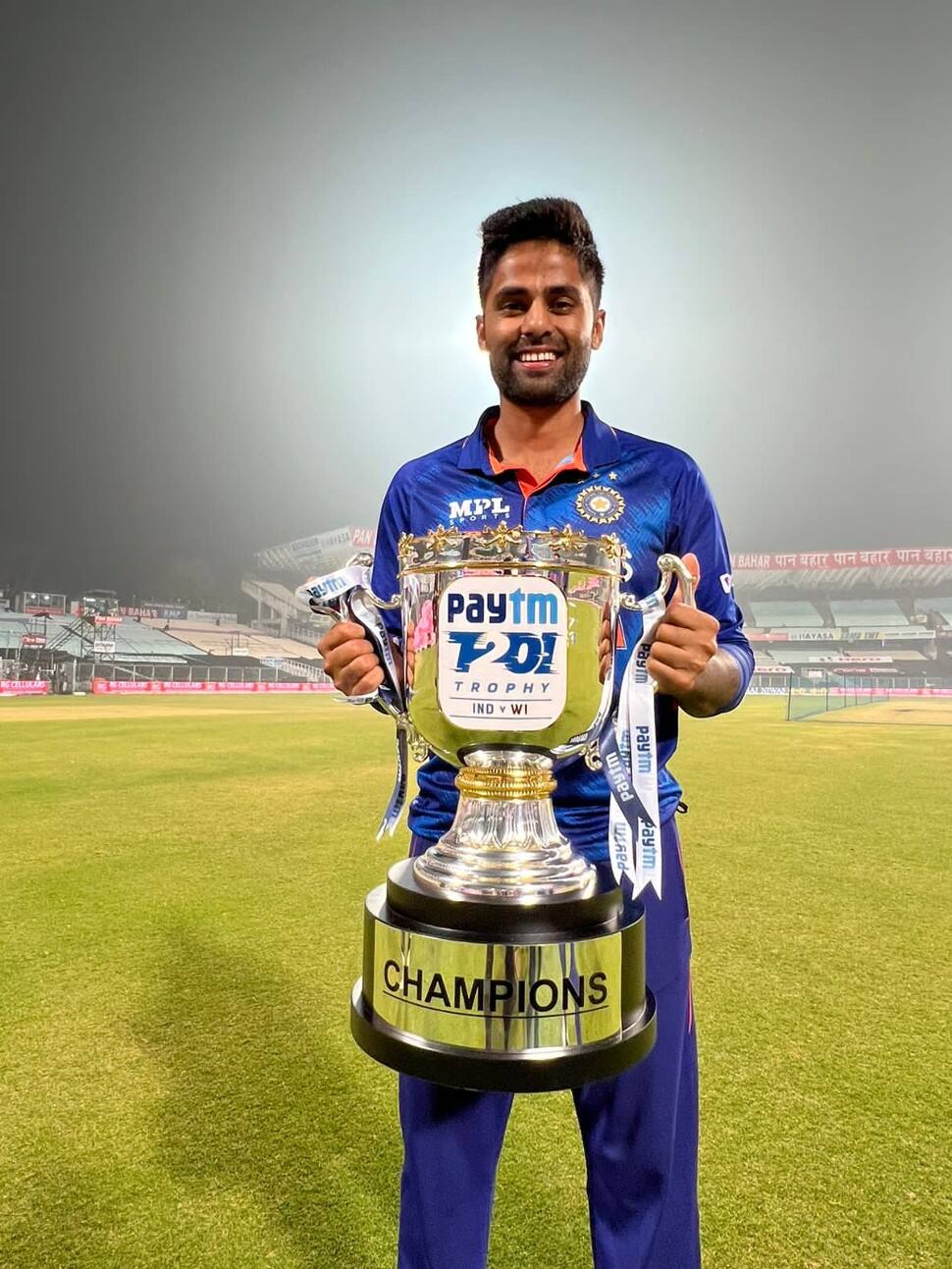 Mumbai Indians batter Suryakumar Yadav dislocated his finger in the limited-overs series against West Indies. Yadav was ruled out of the Sri Lanka series and is set to miss MI's first game of IPL 2022 against Delhi Capitals. (Source: Twitter)