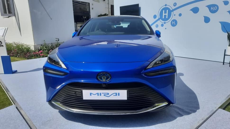 Worlds most advanced Hydrogen car Toyota Mirai to run on Indian roads, Nitin  Gadkari inaugurates pilot project | Mobility News | Zee News