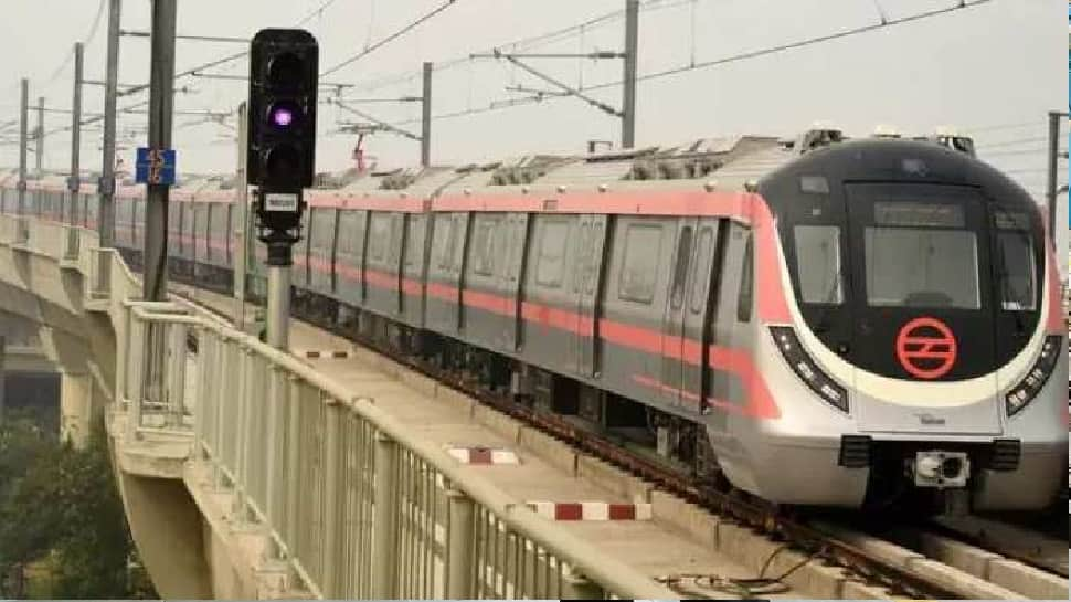 Delhi Metro’s Green, Pink and Violet lines experience delay in services due to tech glitch