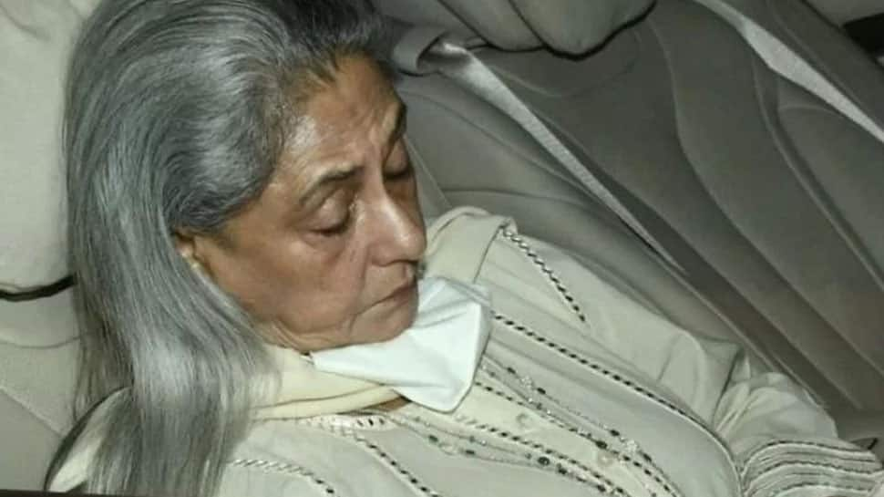 Jaya Bachchan gets angry at paps clicking her inside car, trolls ask &#039;why always in foul mood? - Watch