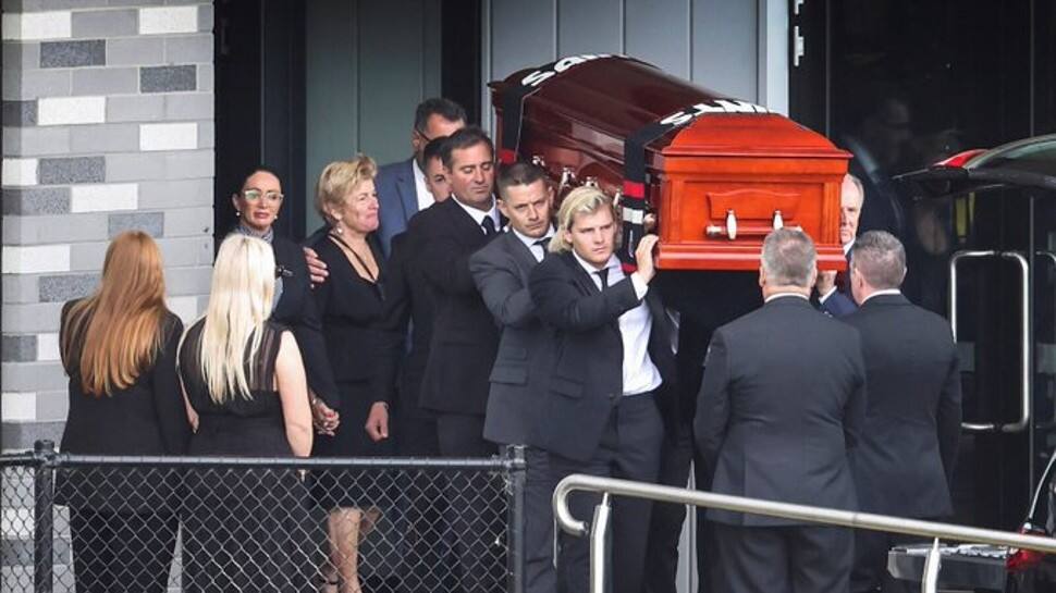 McGrath, Hughes, Clarke and many more players bid farewell to Shane Warne at private funeral