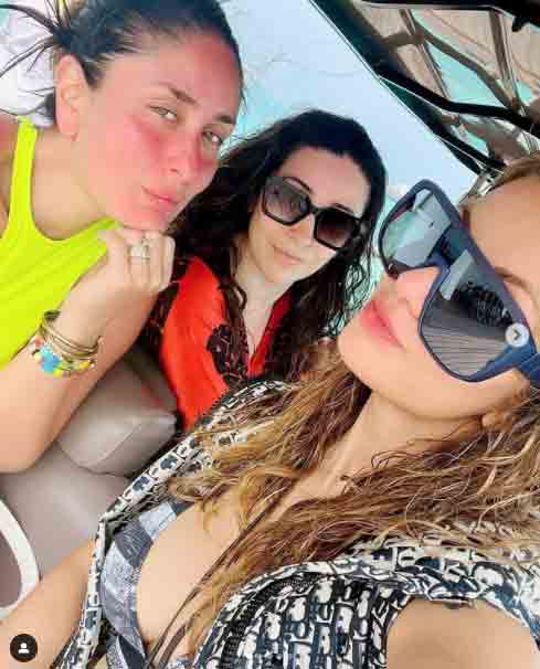 Kareena Kapoor, Karisma Kapoor, Natasha Poonawalla in Maldives