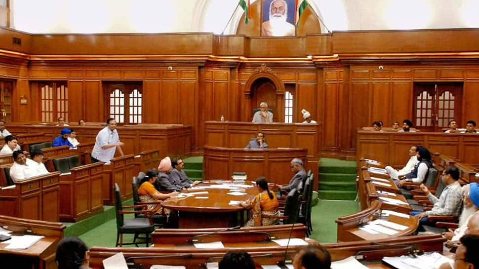 Ruckus in Delhi assembly, BJP MLAs marshalled out