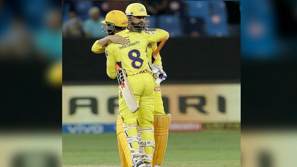 MS Dhoni hands over CSK captaincy to Ravindra Jadeja ahead of IPL 2022