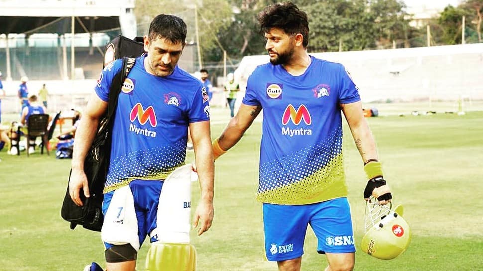 Raina &#039;ignores&#039; Dhoni while congratulating Ravindra Jadeja, fans roast him