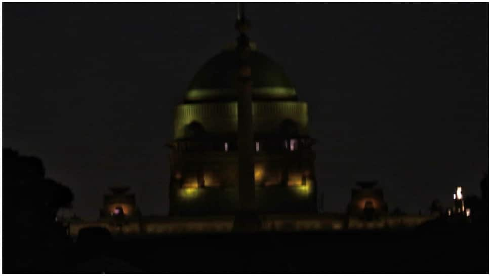 Rashtrapati Bhavan observes Earth Hour, shows support for energy conservation