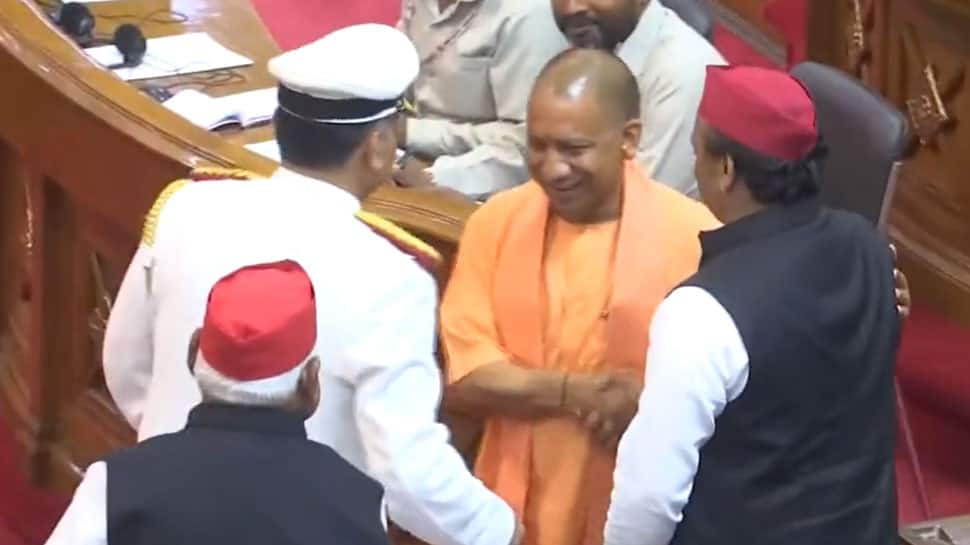 Yogi Adityanath, Akhilesh Yadav meet, smile and shake hands in UP Assembly - WATCH