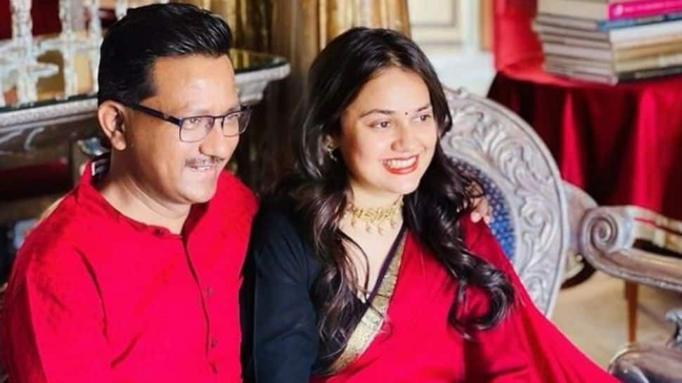 Confirmed! 2015 IAS topper Tina Dabi to remarry, showers love on fiance Pradeep Gawande in mushy post