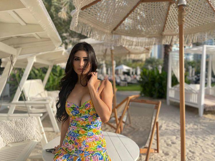 Mouni Roy is currently holidaying in Dubai with Suraj