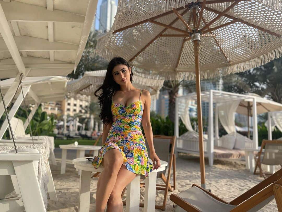 Mouni Roy shares a note of gratitude