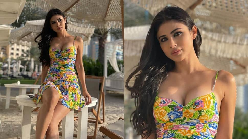 Mouni Roy shares sunkissed selfies from a beach