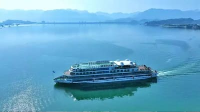 Yangtze River Three Gorges 1 electric cruise ship