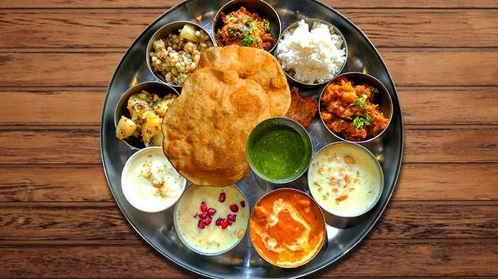 Navratri 2022: IRCTC offering special 'Vrat Thali' on Indian Railways'  trains, check prices here | Railways News | Zee News