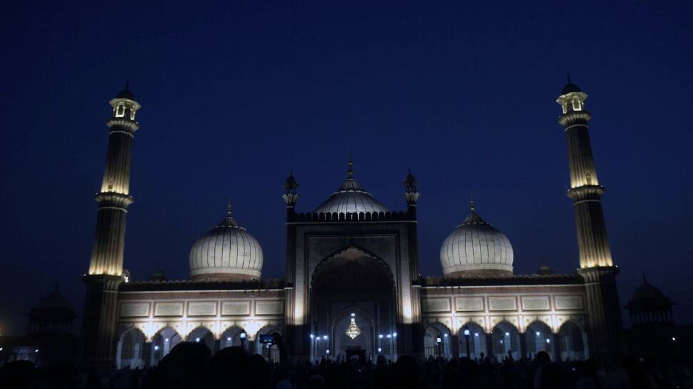 Delhi's Jama Masjid lights up for Ramadan