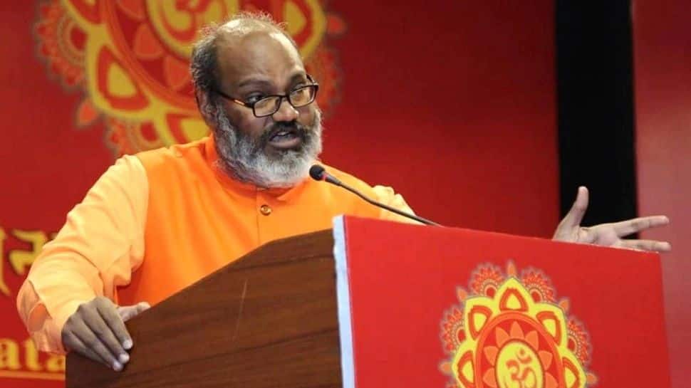 Yati Narsinghanand booked for asking 'Hindus to pick up arms' in a Delhi event - Vimarsana News
