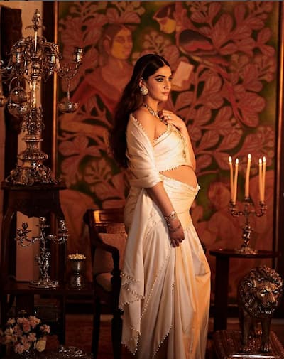 Sonam Kapoor creates waves with her maternity photoshoot
