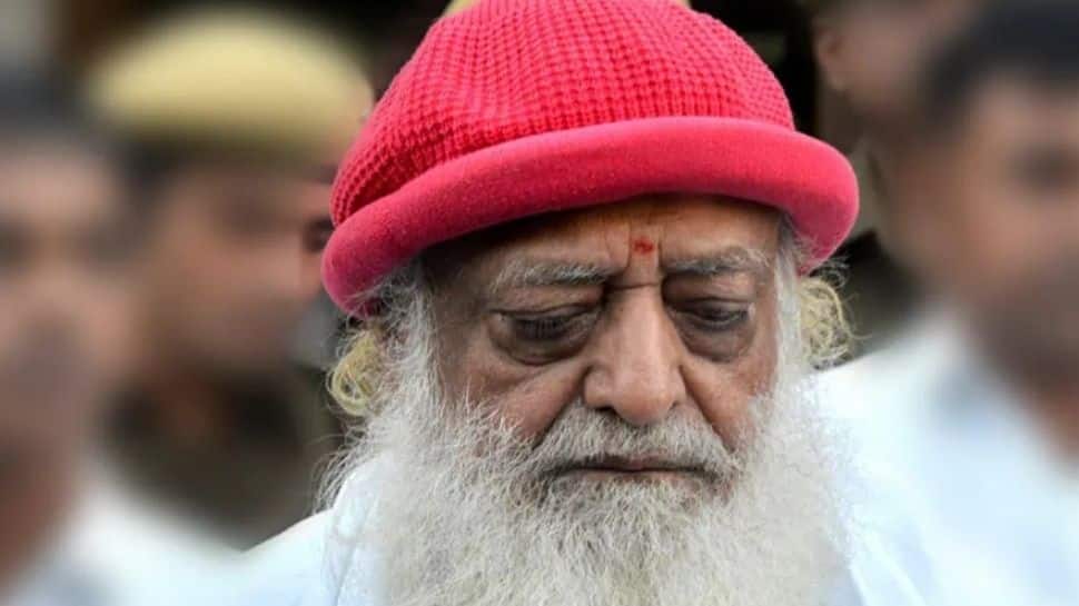 970px x 545px - Body of young girl, missing for 4 days, found inside car in Asaram Bapu's  ashram | India News | Zee News
