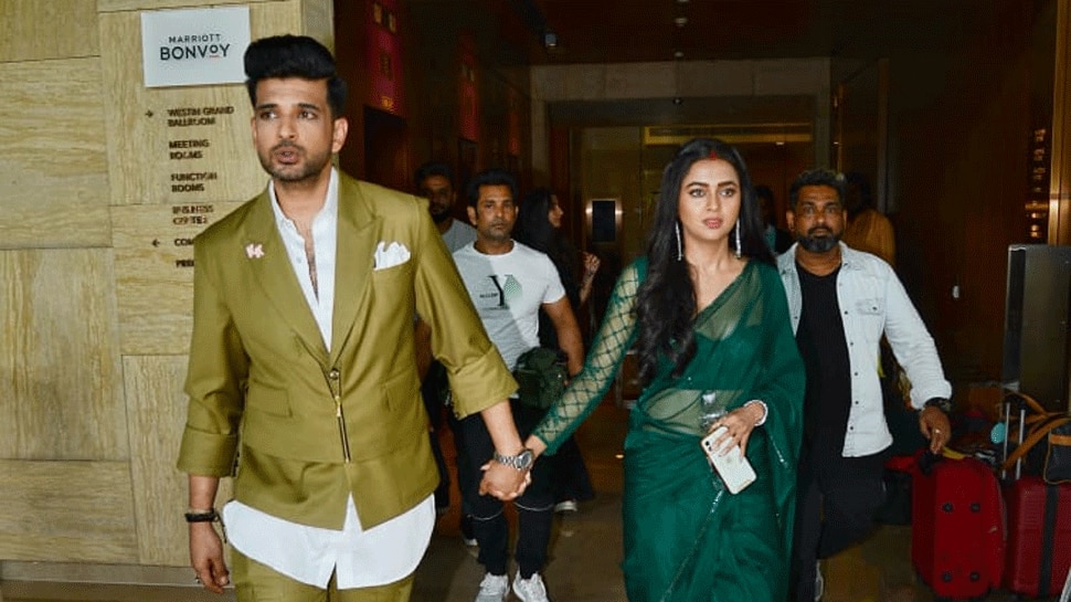 Bigg Boss 15 winner Tejasswi Prakash spotted with &#039;sindoor&#039;, walks hand-in-hand with Karan Kundrra: PICS