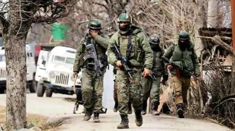 2 LeT terrorist associates arrested in J&amp;K&#039;s Budgam: Police