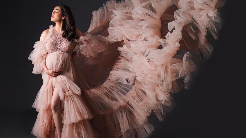 970px x 545px - Kajal Aggarwal shares photo of stunning maternity shoot, writes,  'motherhood can be beautiful, but messy' | People News | Zee News
