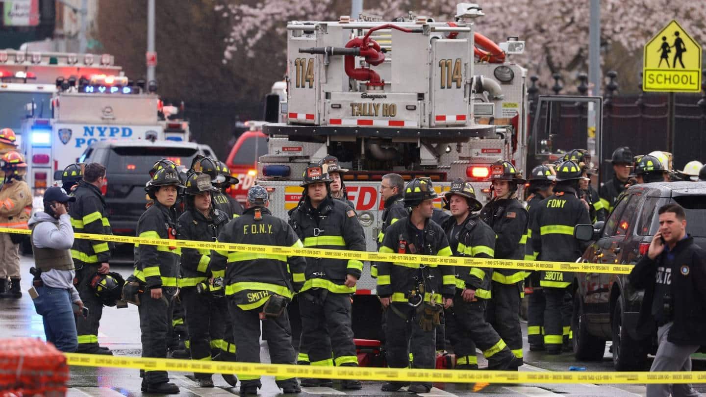 New York Shooting: Gunman opens fire on Brooklyn metro station | Zee News