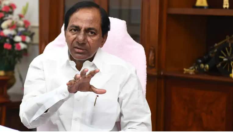 Telangana CM KCR flays Centre, announces opening of paddy procurement centres in state