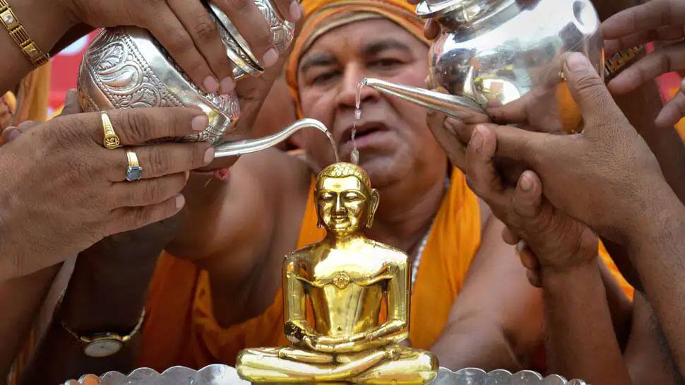 Mahavir Jayanti 2022: Facts, WhatsApp, Facebook and text messages