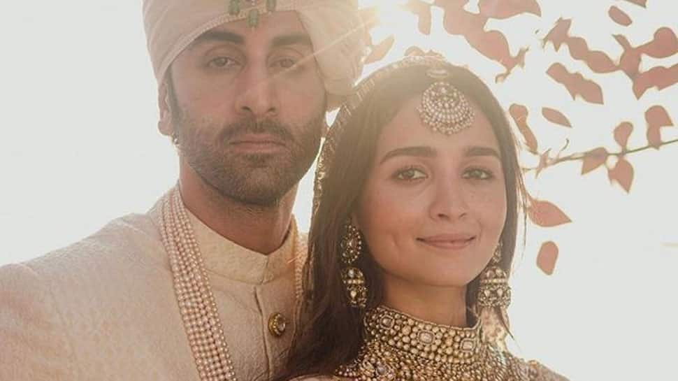 Newlyweds Ranbir Kapoor and Alia Bhatt&#039;s FIRST pic from Vastu after their wedding goes viral!