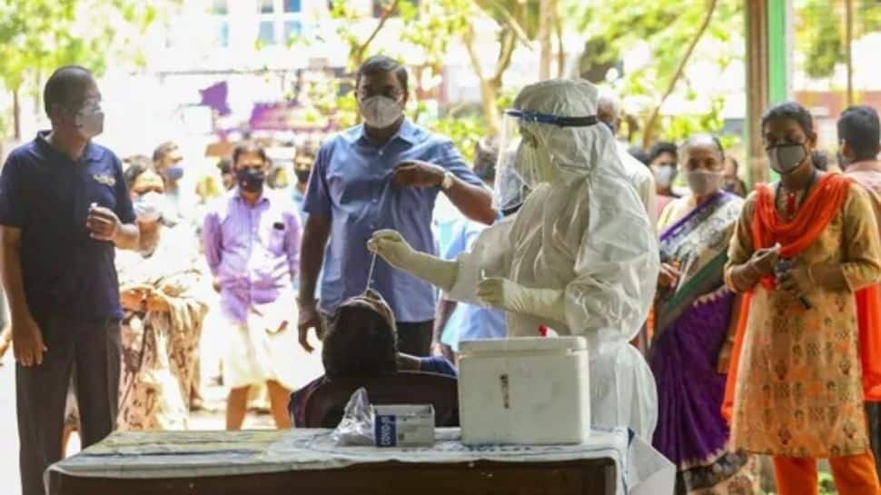 India sees slight decline in daily Covid-19 cases, records 949 new infections amid fourth wave scare