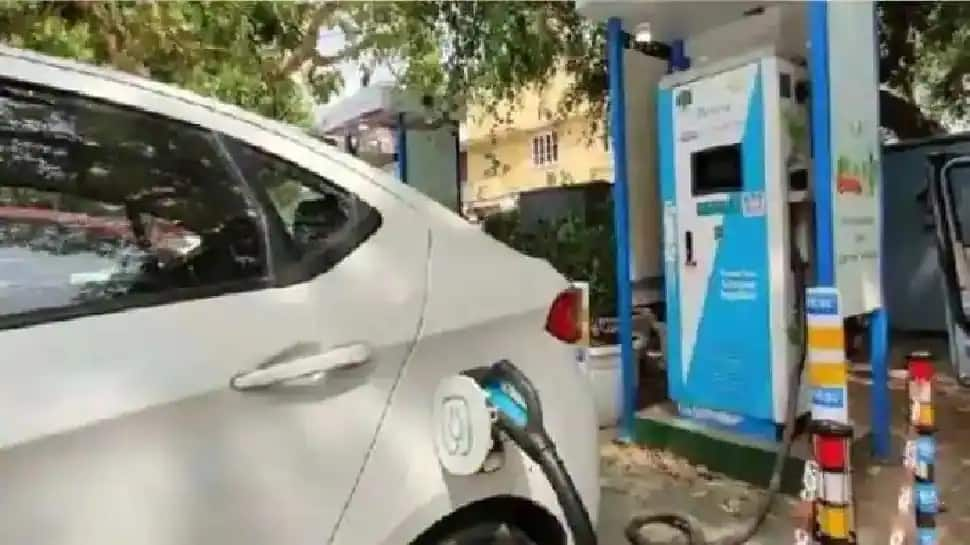 Bharat Petroleum to set up 2,000 EV charging stations on 100 busiest national highways