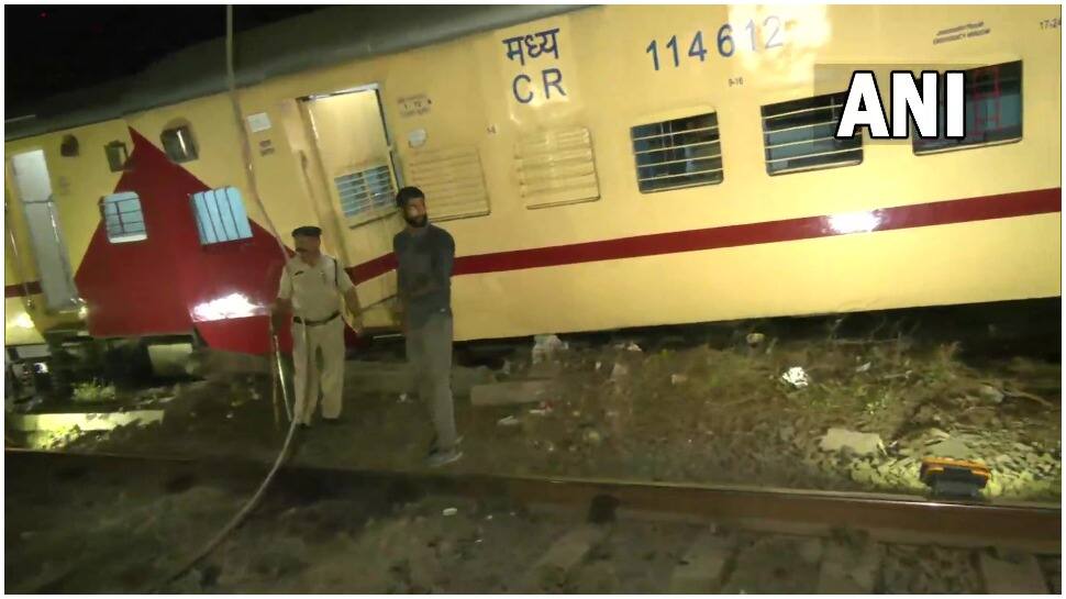 Maharashtra: 3 coaches of Puducherry Express derail in Mumbai&#039;s Matunga