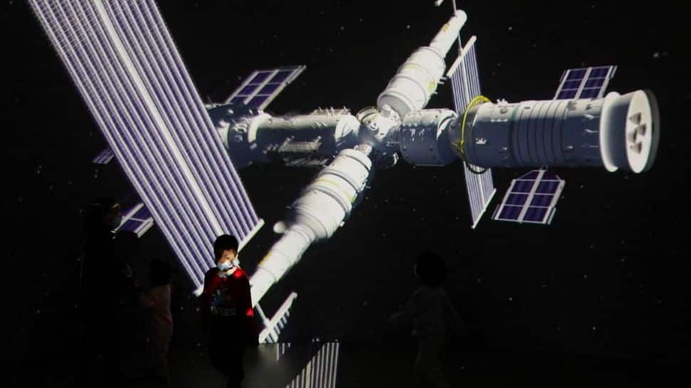 Astronot China mendarat di Bumi setelah misi luar angkasa terlama di China |  Berita Dunia