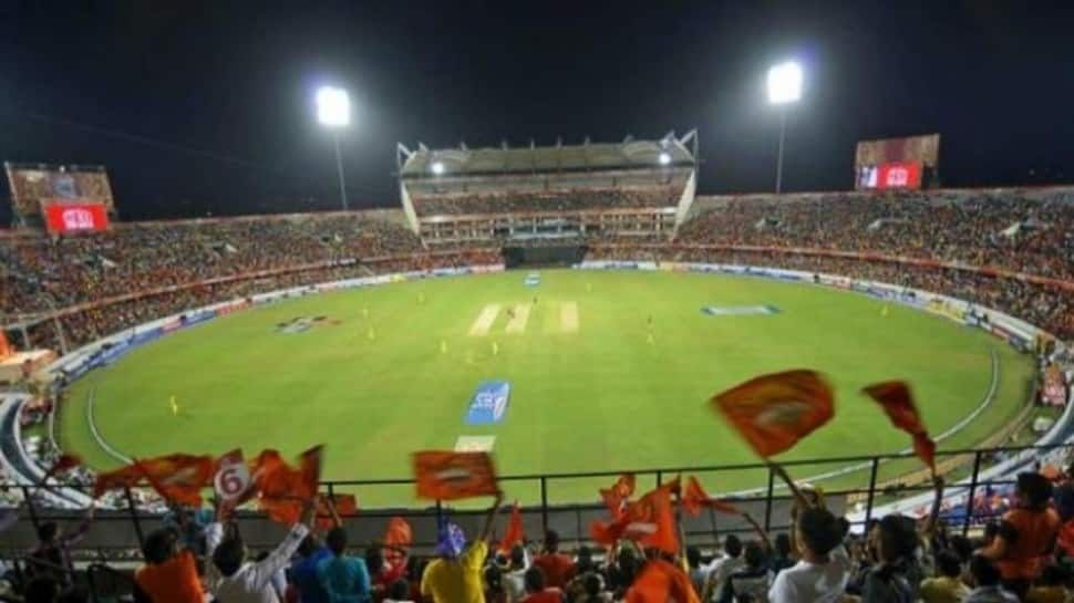 IPL 2022: Four people arrested in Navi Mumbai for betting on IPL matches