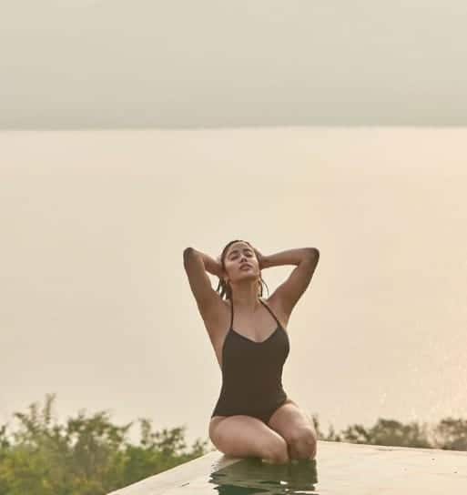 Janhvi Kapoor is a beach baby