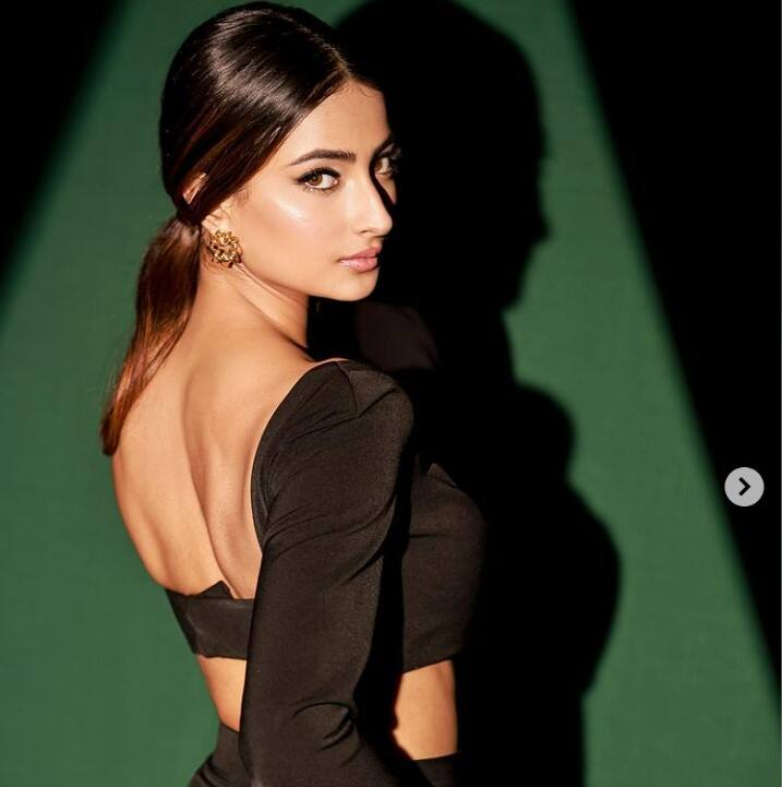 Palak Tiwari looks hot in black